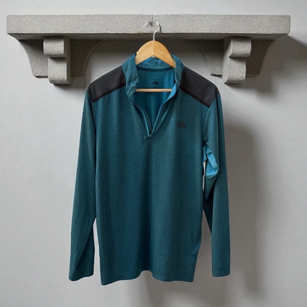 The North Face Women’s Quarter Zip Teal Blue Black Running Pullover! Large!